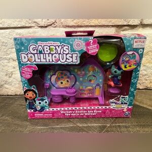 Gabby's Dollhouse Mercat's Seaside Spa Room Playset with Surprise Accessory